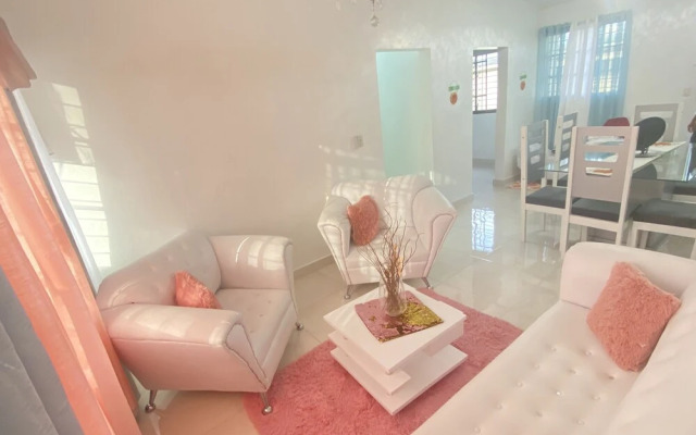 7DR Apt in Prime Location Near Monumental Area