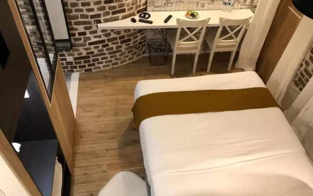 Studio Cinq Diamants, Neuf Tout équipé