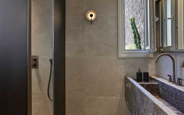 Alaso Design Suites - Adults Only