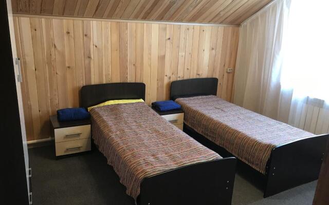 Guest house on Vesennya 32b