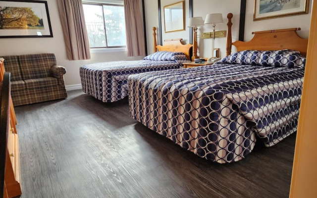 McIntosh Country Inn & Conference Centre in Canada