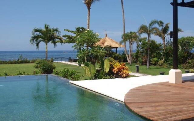 Villa Banjar Beach