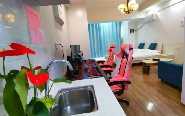 Shaoyang Yayue Art Hotel