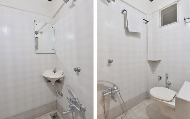 OYO 11578 Nova Hotel Nildeep