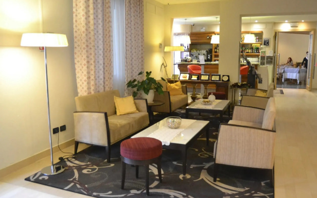 Hotel Arya by Mauro