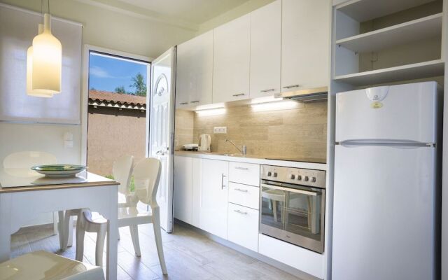 Olive Grove Studios & Apartments