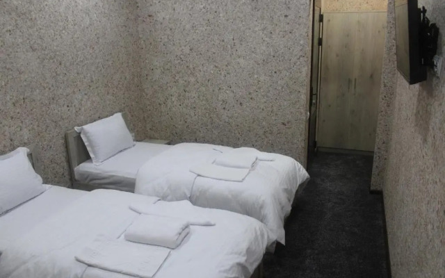 Taxtapul Hotel