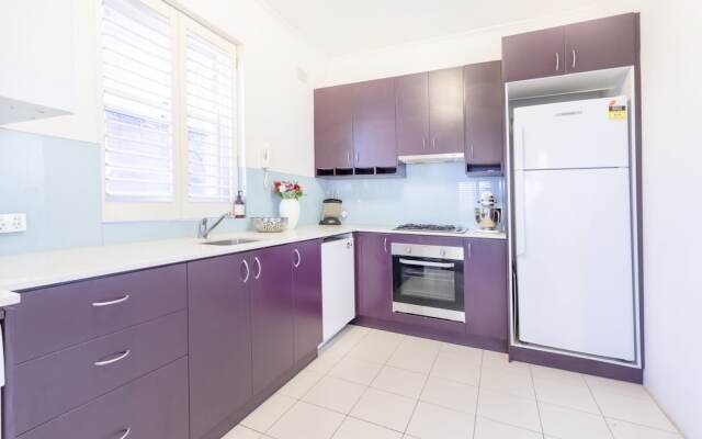 Picturesque Bellevue Hill 2BR Apt H452