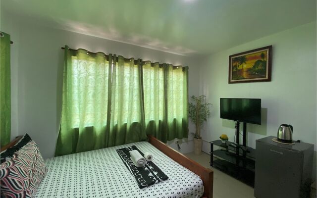 OYO 693 Titan Residence Mactan