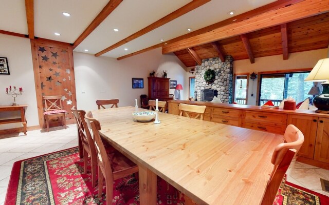 Val DIsere 9 Spacious and Walk to The Village, Washer Dryer, Gas Grill, Master Suites and More by RedAwning