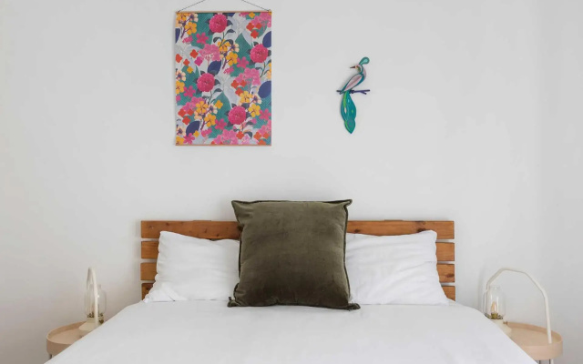 Cozy and Spacious by TLV2RENT