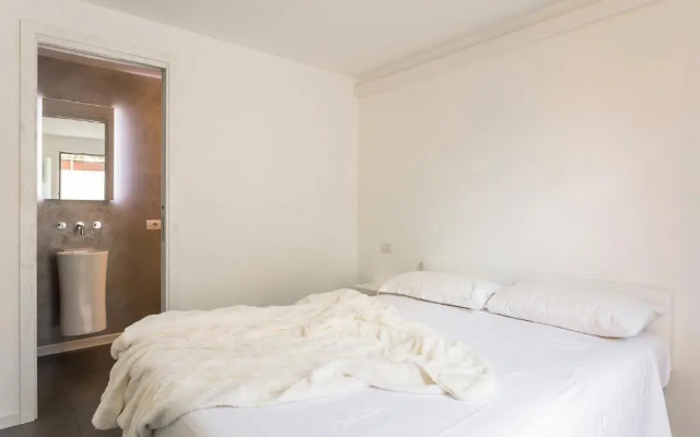 Landscape White House