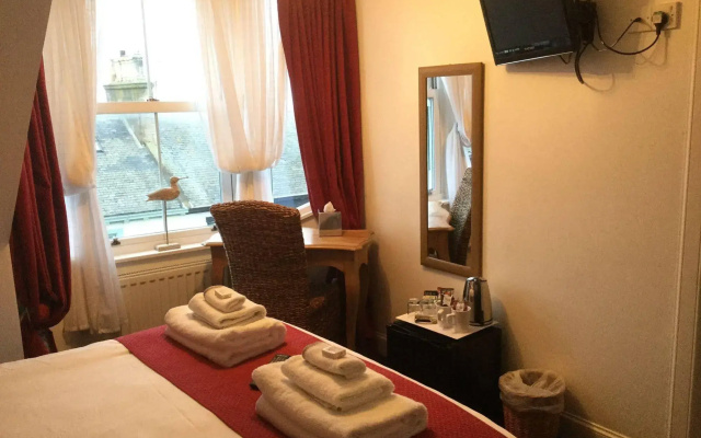 Bythesea Guest House