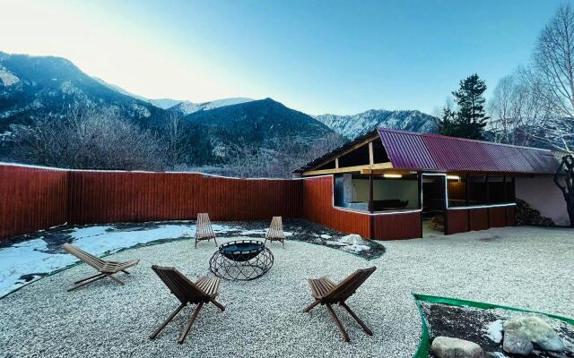 Big house (Биг Хаус)