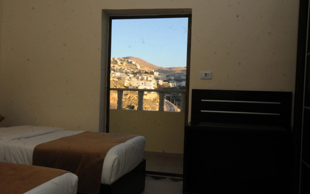 Shaqilath Hotel