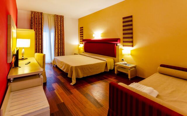 Hotel Santa Lucia Le Sabbie d'Oro