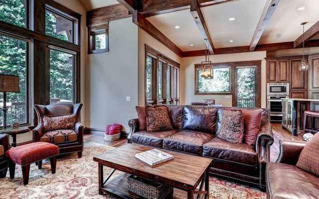 Breck_rocky_mtn_lodge