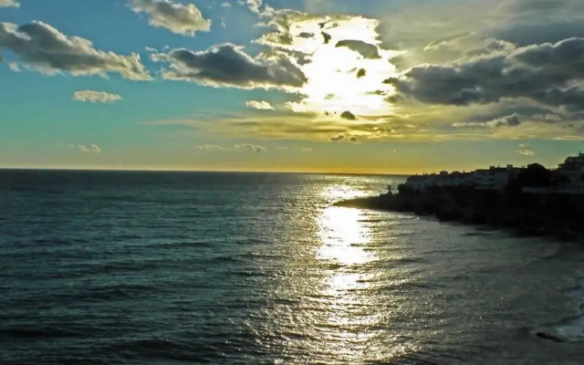 La Perla - South Facing, Sun Morning to Evening