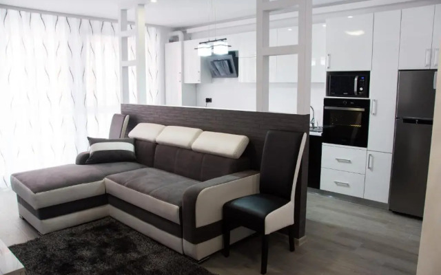 Modern minimalist apartment in Oradea