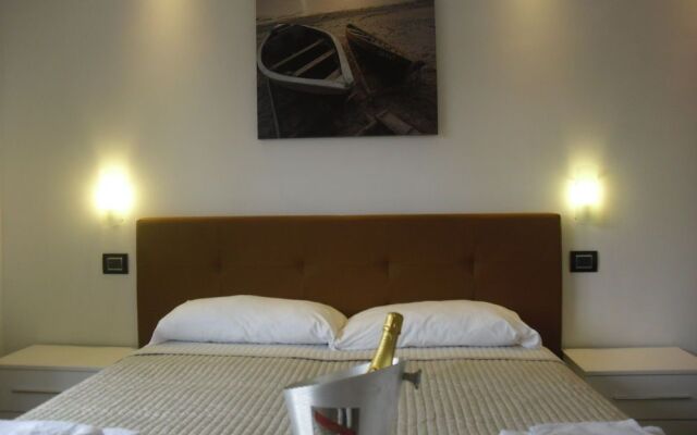 Luce di Luna Luxury Suites
