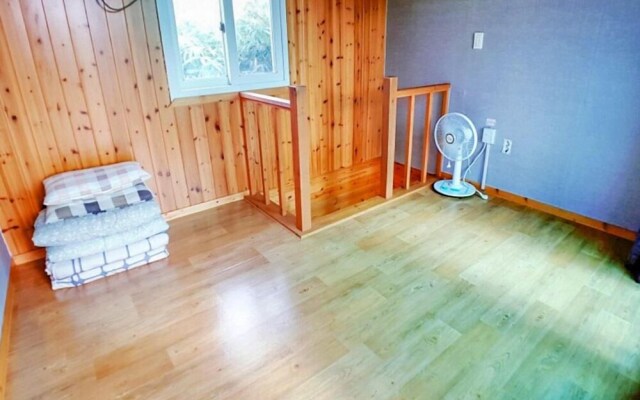 Pohang Hwajin Villa Pension