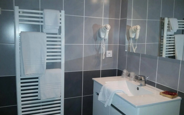 Hôtel Restaurant le Commerce