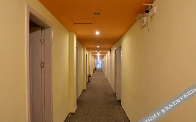 Suqian Nianxuan 168 Hotel (Central Shopping Mall)