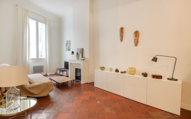 Appartement spacieux 1min C. Mirabeau