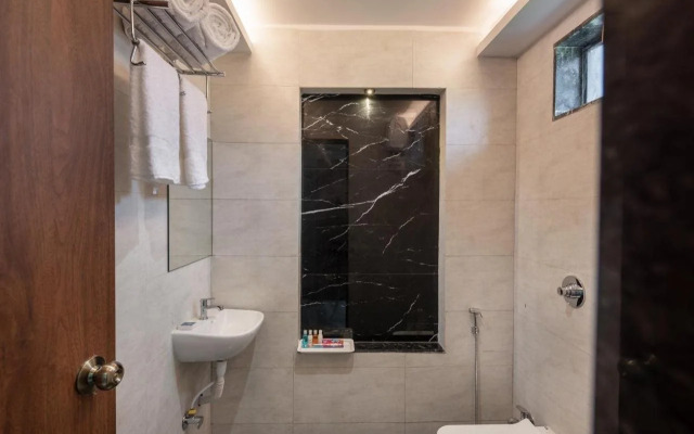 Paramount Riverfront Resort & Spa