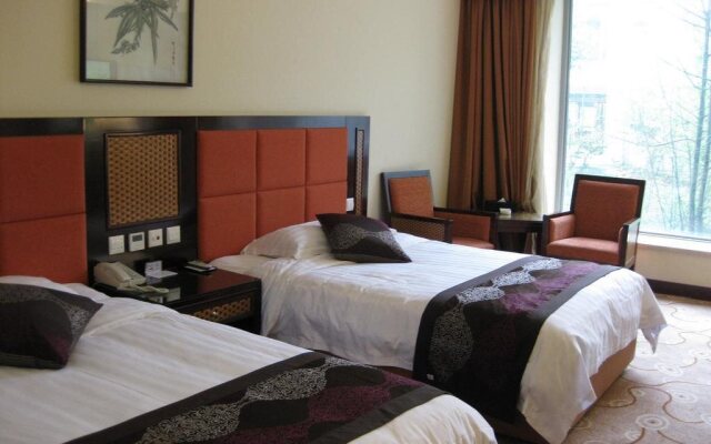 Huasheng Hot Spring Hotel