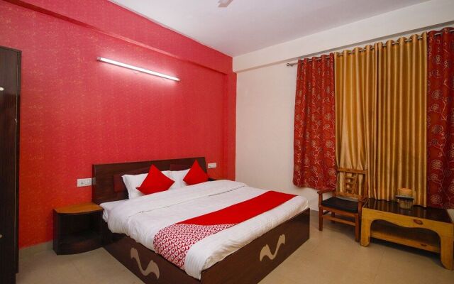 OYO 24006 Hotel Him Regency