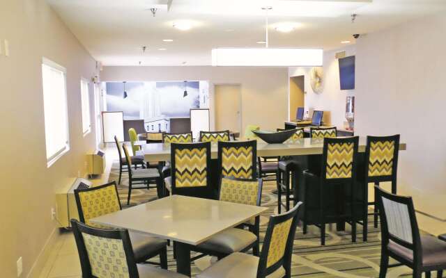 La Quinta Inn by Wyndham Lincoln, Nebraska