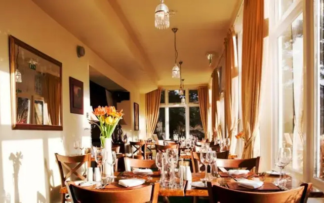 The Glen Lui Hotel