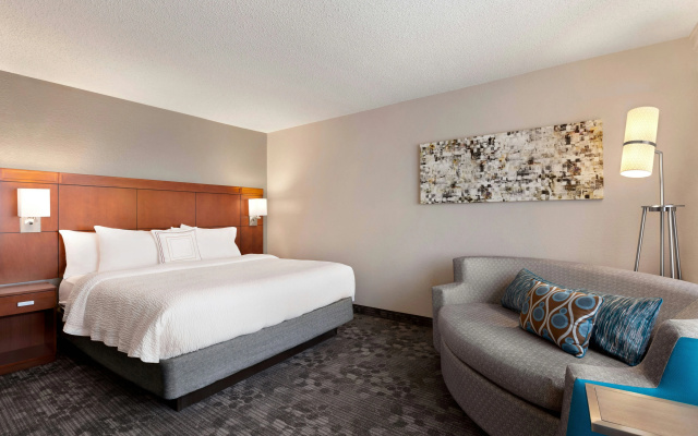 Courtyard by Marriott Tulsa Central