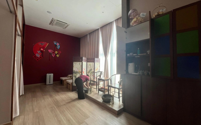 Super Star Suite 5min KLCC Netflix 1cp