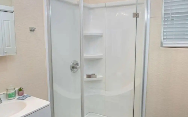 Fabulous Newly Renovated 2Br 1Ba Near Downtown