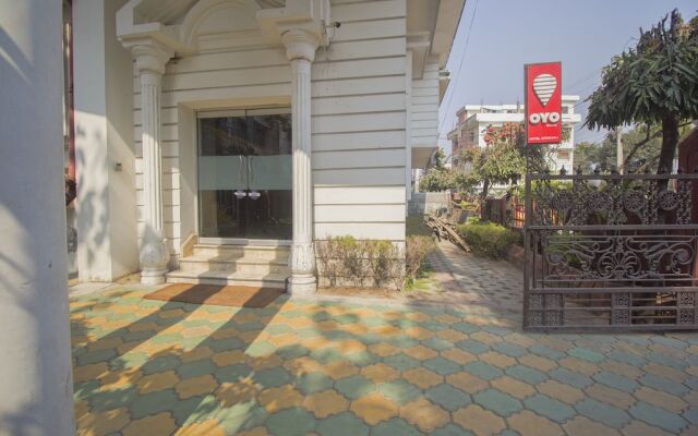 OYO 3076 Hotel Gitanjali Inn