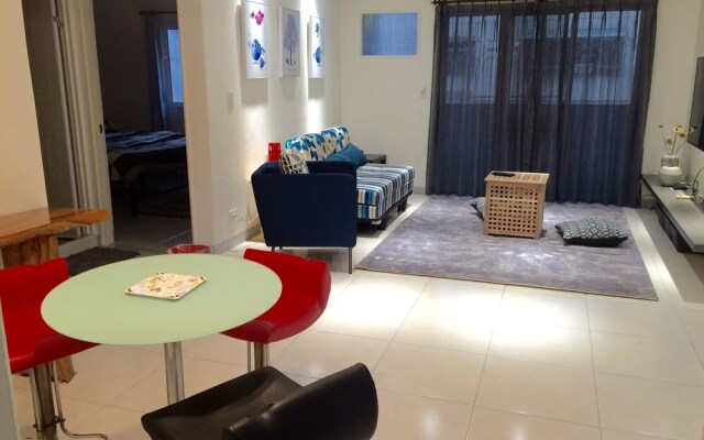 Tainan Zonghua Road Guest House