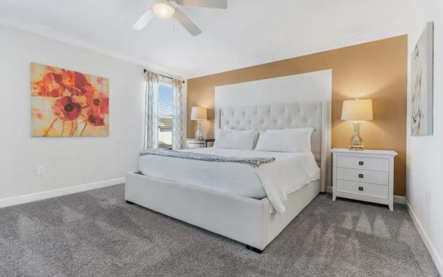 Kissimmee Retreat  6BR House Sleeps 14