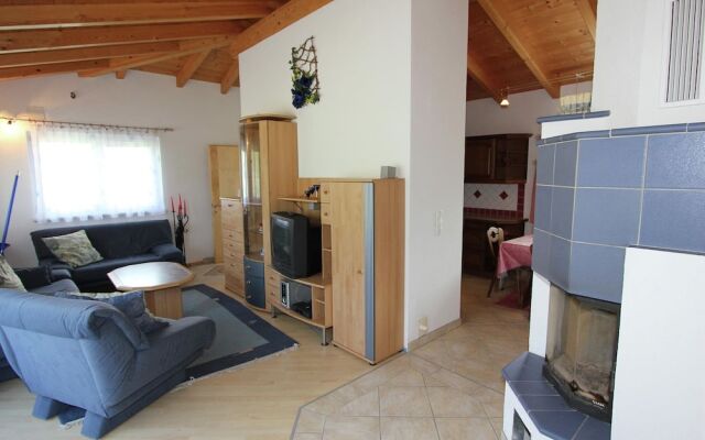 Cozy Chalet With Balcony in Imst