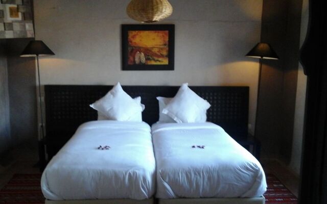 Shems Moon Lodge & Spa