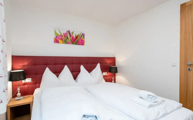 Cozy Chalet in Zell Am See With Balcony