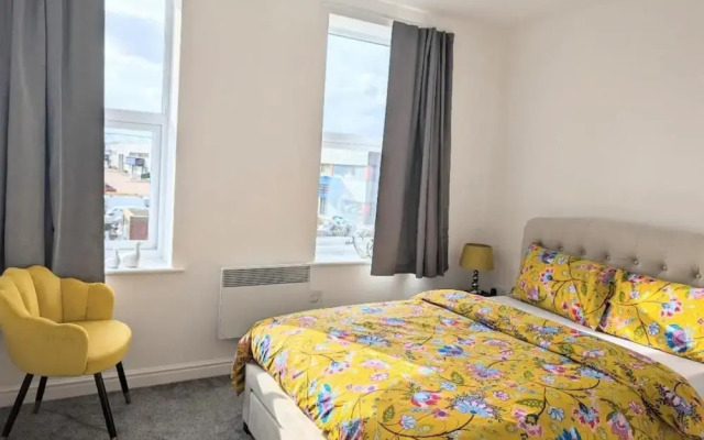 Rugby - Apartment - Sleeps 4 - Parking