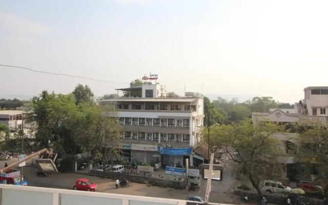 Hotel Girnar