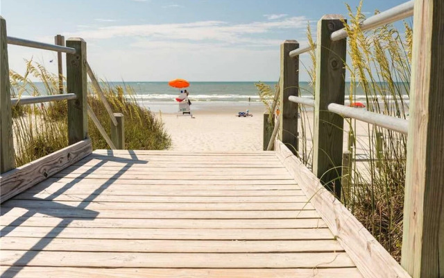Sand Dunes by Palmetto Vacations