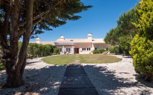 Sintra Surf Family Villa