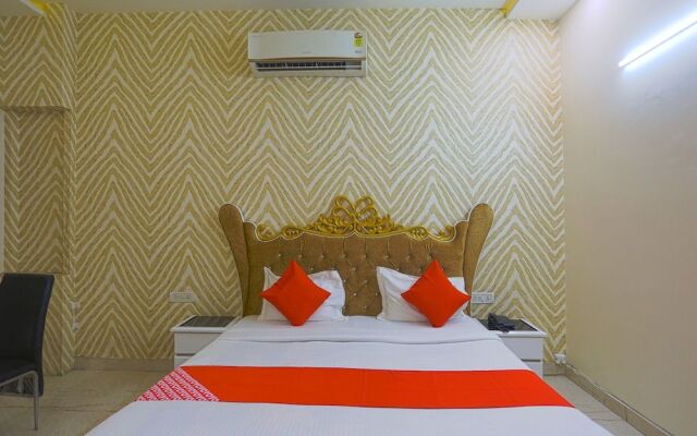 Oyo 41667 Paschim Vihar Inn