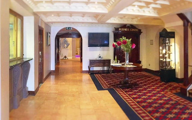 TF Royal Hotel