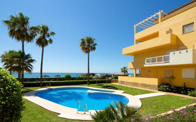3 bedroom beachfront apartment La Cala de Mijas