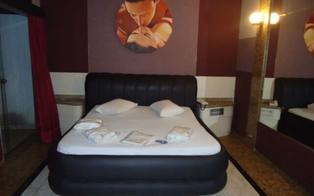 Hotel Emoções - Adults Only